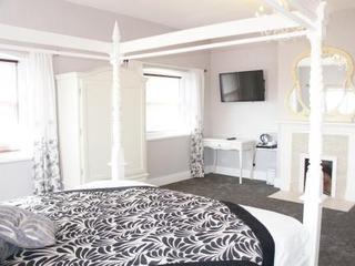 York House 3* Wakefield