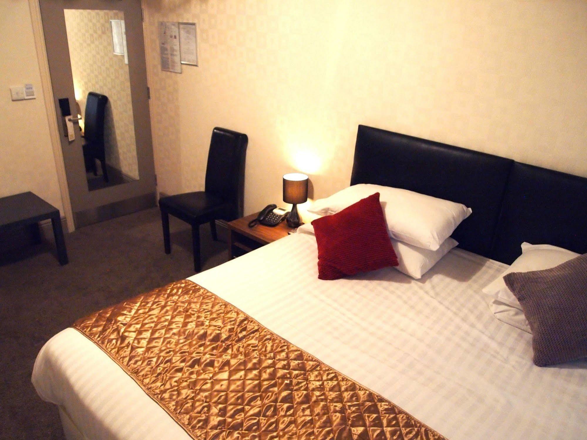 Hotel York House 3*