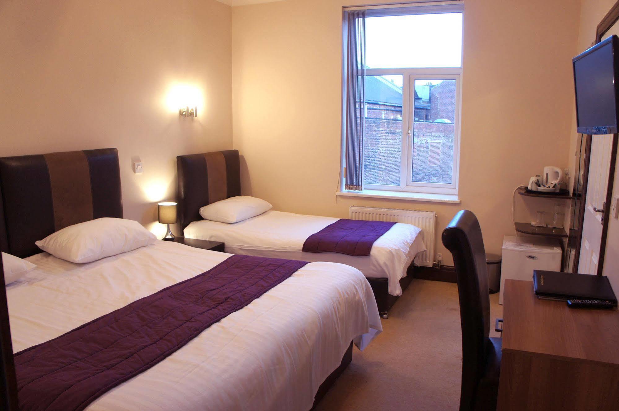 York House 3* Wakefield